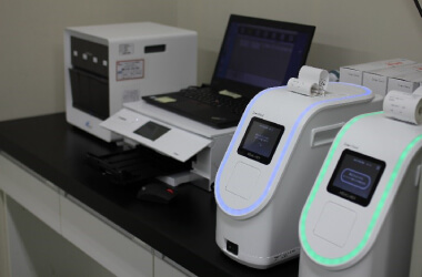 ロナウイルスも検査可能なPCR検査機器